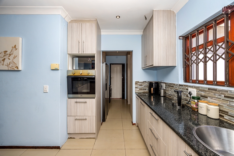 3 Bedroom Property for Sale in Parklands Western Cape